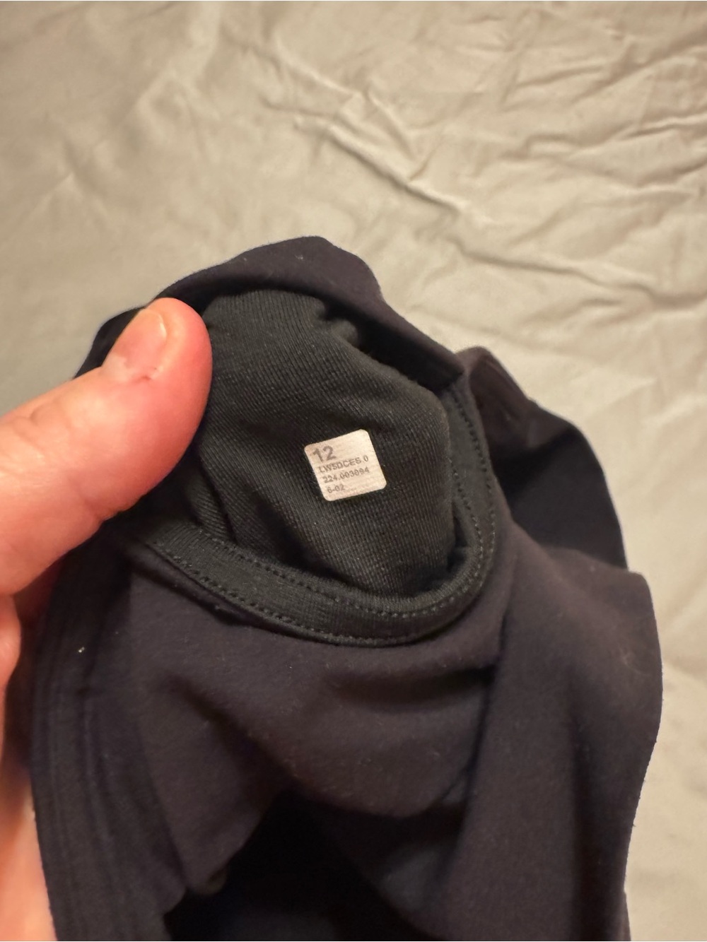 Black Lululemon leggings - Picture 3 of 3